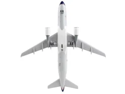 Airbus A320 Commercial Aircraft with Landing Gear Avianca Colombia N284AV White and Gray with Blue Stripes Snap Fit 1/150 Plastic Model Skymarks SKR1033