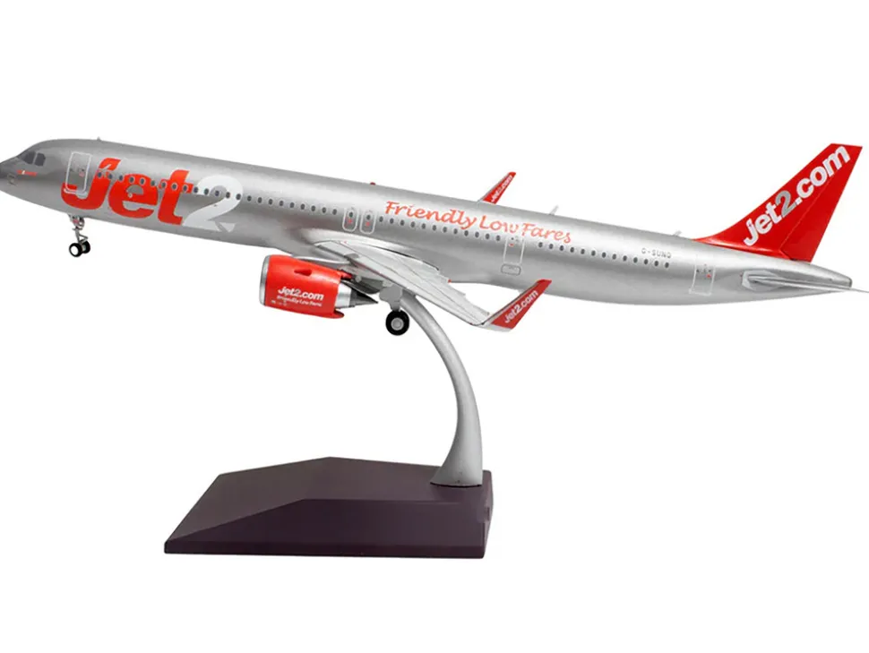 Airbus A321neo Commercial Aircraft "Jet2" (G-SUNO) Silver with Red Tail "Gemini 200" Series 1/200 Diecast Model Airplane by GeminiJets