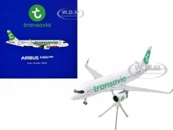 Airbus A320neo Commercial Aircraft "Transavia Airlines" (F-GNEO) White with Green Tail "Gemini 200" Series 1/200 Diecast Model Airplane by GeminiJets