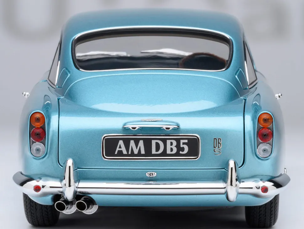 Aston Martin DB5 RHD (Right Hand Drive) Caribbean Pearl Blue Metallic 1/18 Model Car by Autoart