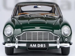 Aston Martin DB5 RHD (Right Hand Drive) British Racing Green 1/18 Model Car by Autoart