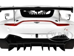 2018 Aston Martin Vantage GTE Le Mans PRO White Carbon Accents 1/18 Model Car Autoart 81806