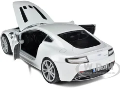 Aston Martin V12 Vantage Pearl White 1/24 Diecast Car Model Motormax 73357