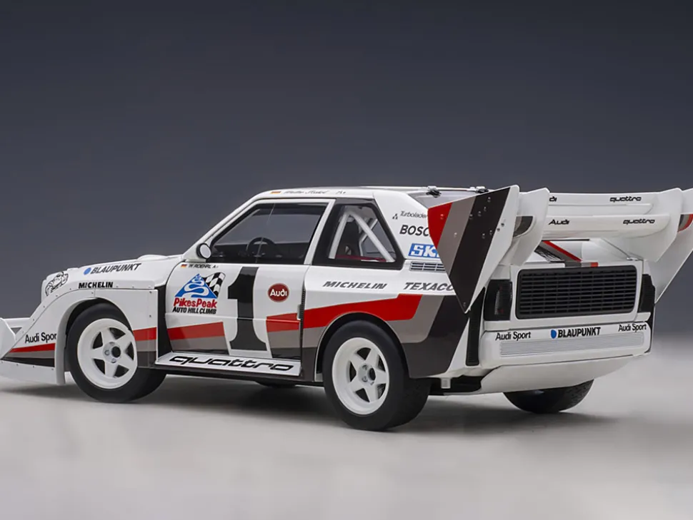Audi Quattro S1 #1 Walter Roehrl Winner Pikes Peak 1987 1/18 Model Car Autoart 88700