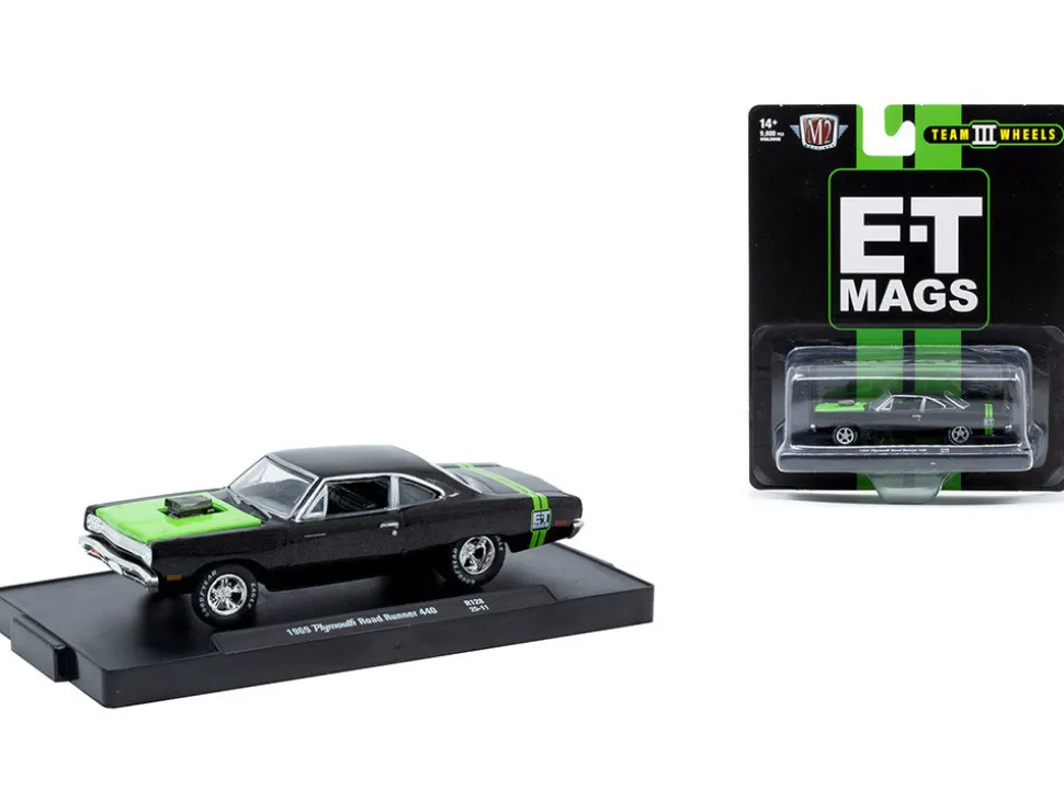 Auto-Drivers Set of 4 pieces in Blister Packs Release 128 Limited Edition to 9600 pieces Worldwide 1/64 Diecast Model Cars by M2 Machines