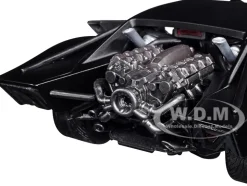 Batmobile Matt Black with Batman Diecast Figure The Batman 2022 Movie DC Comics 1/24 Diecast Model Car Jada 32731