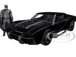 Batmobile Matt Black with Batman Diecast Figure The Batman 2022 Movie DC Comics 1/24 Diecast Model Car Jada 32731