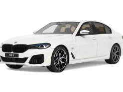 2023 BMW 545e xDrive M Sport Alpine White 1/18 Model Car by GT Spirit