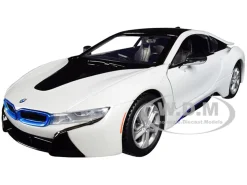 2018 BMW i8 Coupe Metallic White Black Top 1/24 Diecast Model Car Motormax 79359