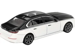 BMW i7 xDrive60 Dravit Alpine White and Black Sapphire Limited Edition 1/64 Diecast Model Car by Mini GT