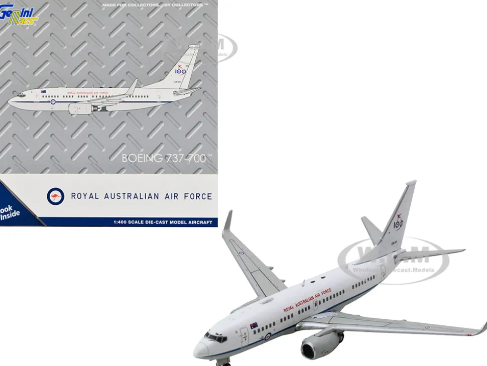 Boeing 737 700 Aircraft Royal Australian Air Force 100th Anniversary A36 001 White with Blue Stripes Gemini Macs Series 1/400 Diecast Model Airplane GeminiJets GM135