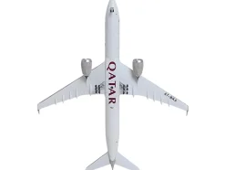 Boeing 777-9 Commercial Aircraft "Qatar Airways" (A7-BKA) Gray with Dark Red Tail Graphics 1/400 Diecast Model Airplane by GeminiJets