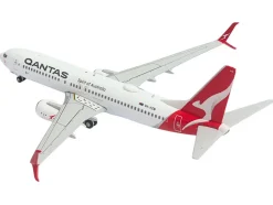 Boeing 737-800 Commercial Aircraft "Qantas Airways" (VH-VZW) White with Red Tail 1/400 Diecast Model Airplane by GeminiJets