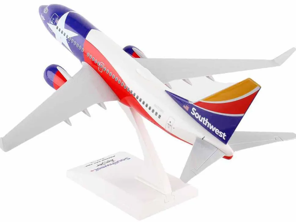 Boeing 737-700 Commercial Aircraft "Southwest Airlines - Lone Star One" (N931WN) Texas Flag Livery (Snap-Fit) 1/130 Plastic Model by Skymarks
