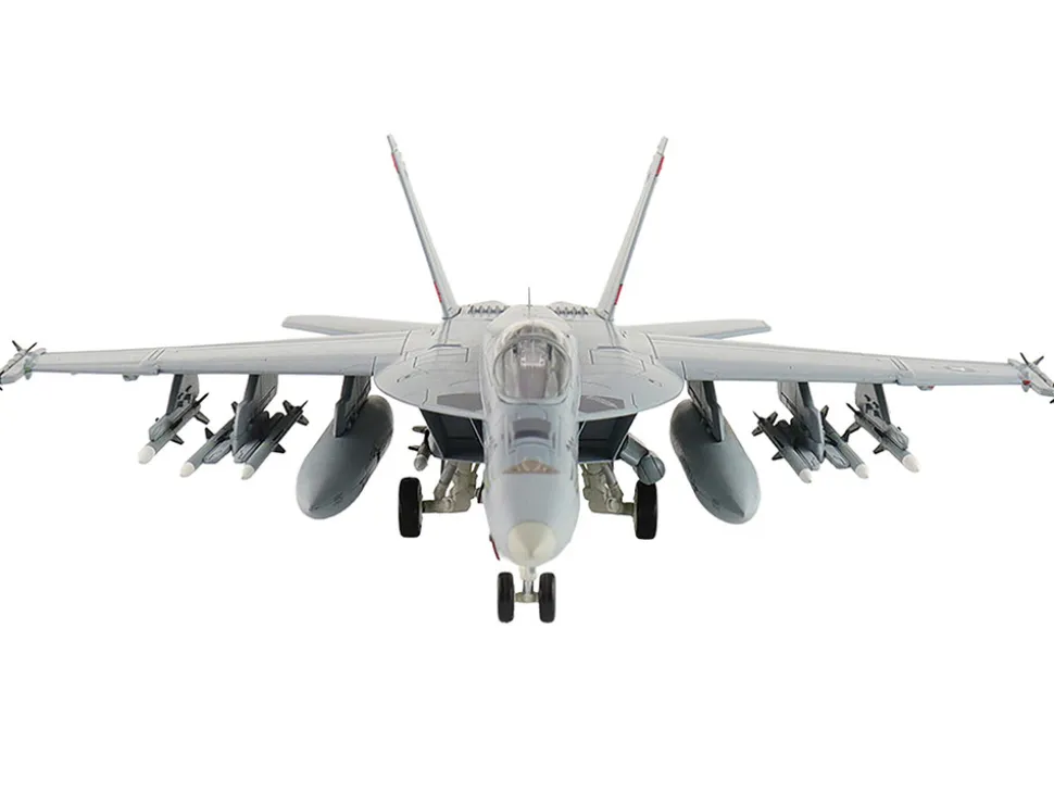 Boeing F/A-18E Super Hornet Fighter Aircraft "168910, Golden Warriors, VFA-87, Operation Inherent Resolve" (2017) United States Navy "Air Power Series" 1/72 Diecast Model by Hobby Master