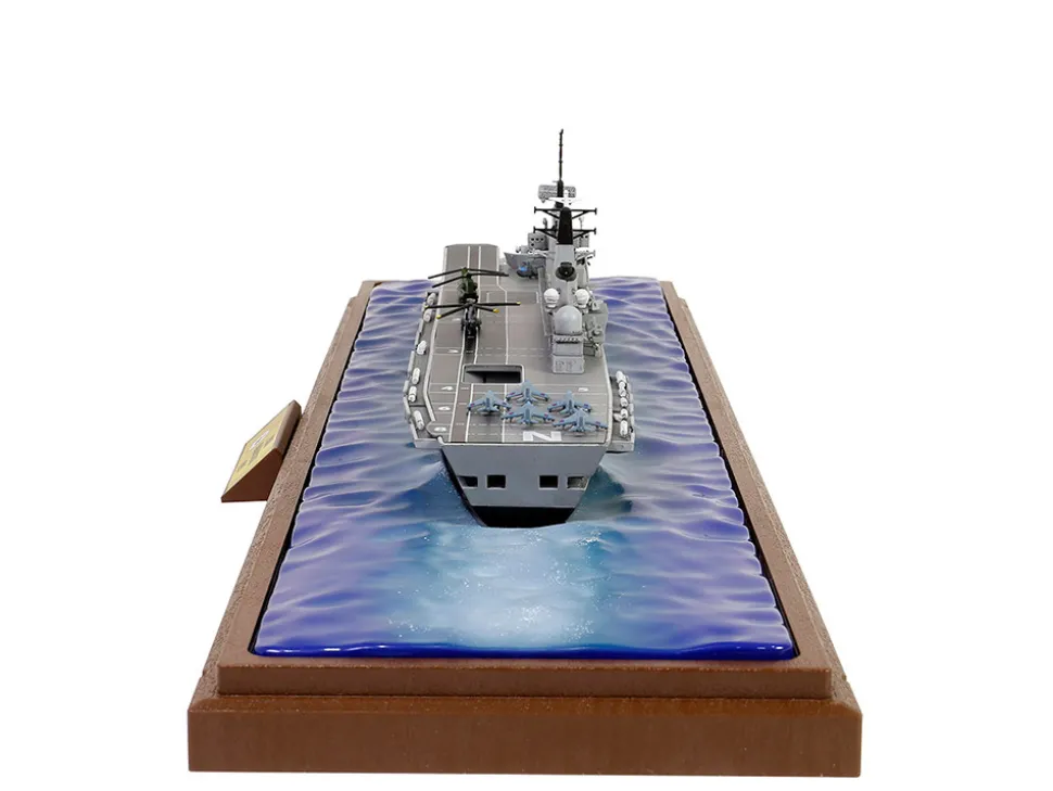British HMS Invincible (R05) Aircraft Carrier Waterline Edition "Falklands War" (1982) British Royal Navy "Battleship" Series 1/700 Diecast Model by Metal Proud