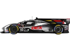 Cadillac V-Series.R #40 Louis Deletraz - Kamui Kobayashi - Jordan Taylor