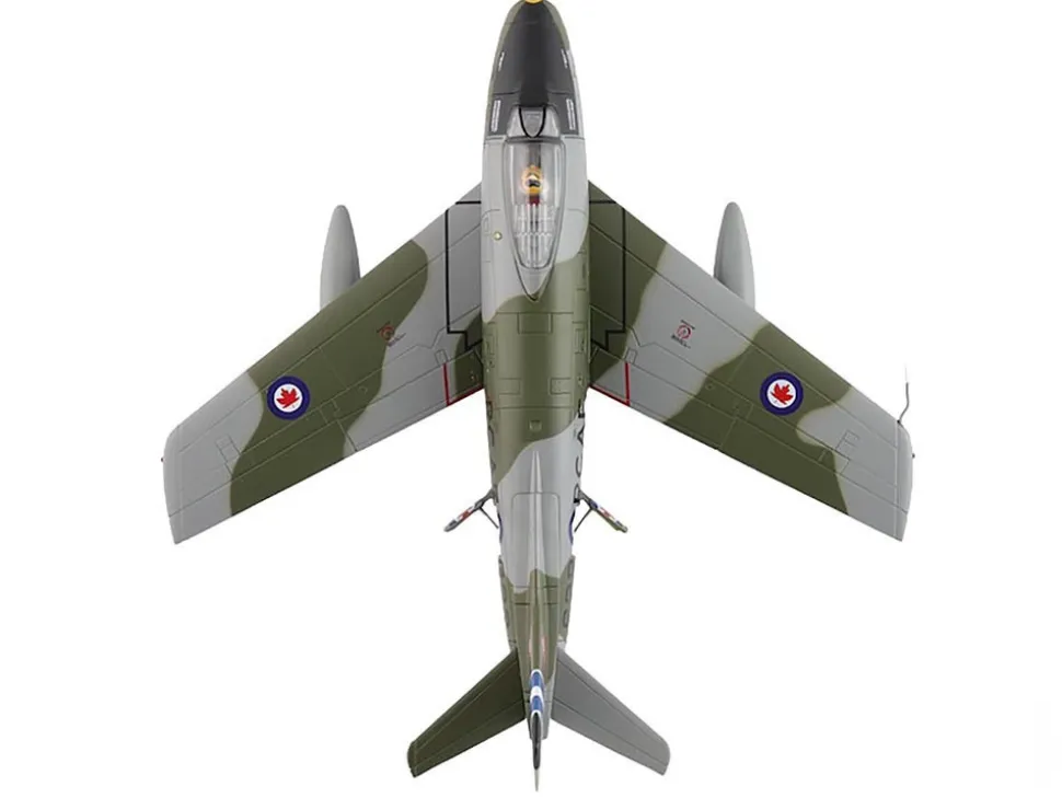 Canadair Sabre Mk.6 Fighter Aircraft "23622, 430 Squadron" (1950s) Royal Canadian Air Force "Air Power Series" 1/72 Diecast Model by Hobby Master
