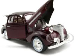 1939 Chevrolet Coupe Burgundy 1/24 Diecast Model Car Motormax 73247