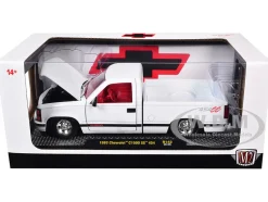 1993 Chevrolet C1500 SS 454 Pickup Truck White with Red Interior Limited Edition to 9600 pieces Worldwide 1/24 Diecast Model Car by M2 Machines