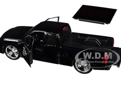 2006 Chevrolet Silverado Custom Pickup Truck Black "Die-Cast Collection" Series 1/25 Diecast Model Car by Motormax