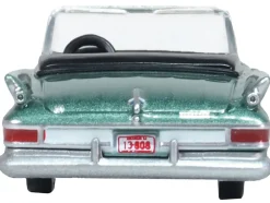 1961 Chrysler 300 Convertible Pinewood Green Metallic 1/87 (HO) Scale Diecast Model Car by Oxford Diecast