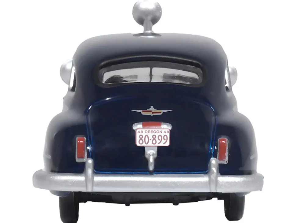 1946 DeSoto Suburban Ambulance Dark Blue Junction City Ambulance 1/87 HO Scale Diecast Model Car Oxford Diecast 87DS46005