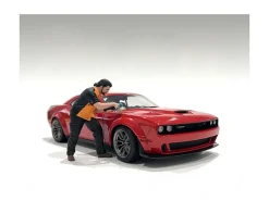 Detail Masters Figure 4 Buff & Wax for 1/24 Scale Models American Diorama 24604