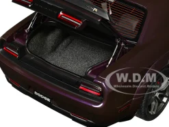 2022 Dodge Challenger R/T Scat Pack Widebody Hellraisin Purple Metallic 1/18 Model Car Autoart 71771