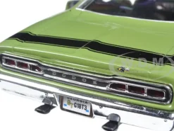 1969 Dodge Coronet Super Bee Green 1/24 Diecast Model Car Motormax 73315