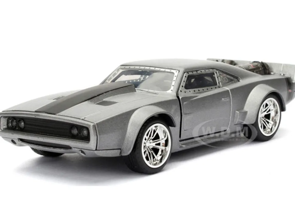 Dom's Ice Charger Fast & Furious F8 "The Fate of the Furious" Movie 1/32 Diecast Model Car Jada 98299