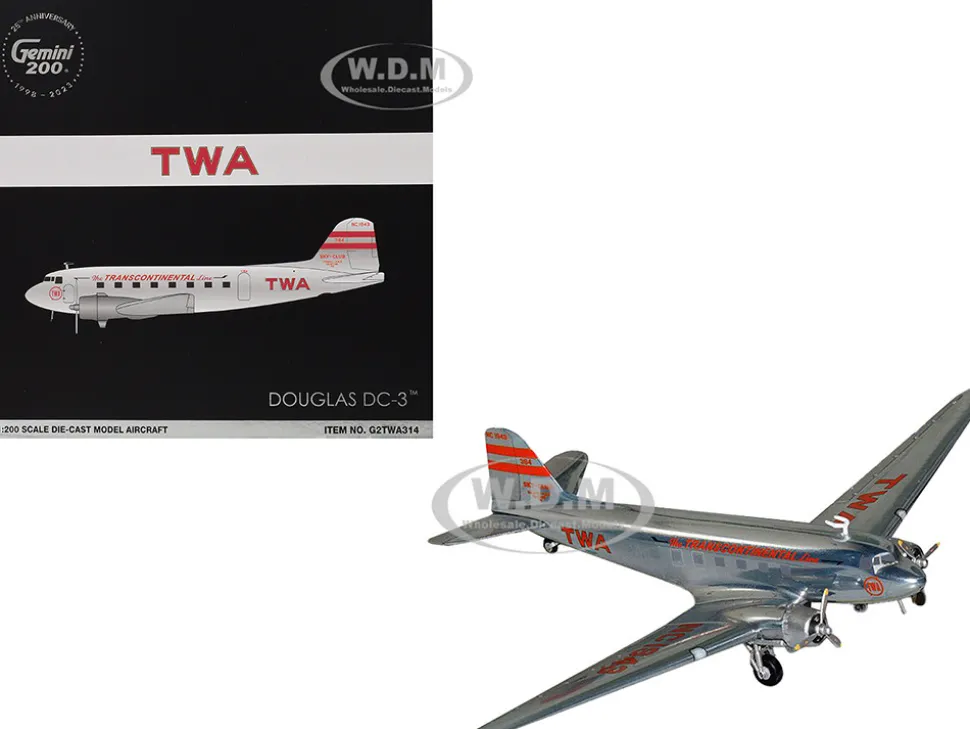 Douglas DC-3 Commercial Aircraft "TWA (Trans World Airlines)" (NC1943) Polished Metal Finish with Red Tail Stripes "Gemini 200" Series 1/200 Diecast Model Airplane by GeminiJets