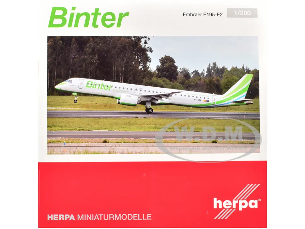 Embraer E195-E2 Commercial Aircraft "Binter Canarias" (EC-NEZ) White with Green Striped Tail 1/200 Diecast Model Airplane by Herpa