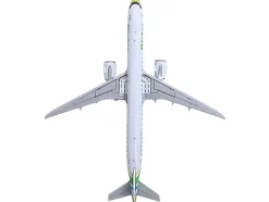 Embraer E195-E2 Commercial Aircraft "Binter Canarias" (EC-OEA) White with Green Tail Stripes Stripes 1/400 Diecast Model Airplane by GeminiJets