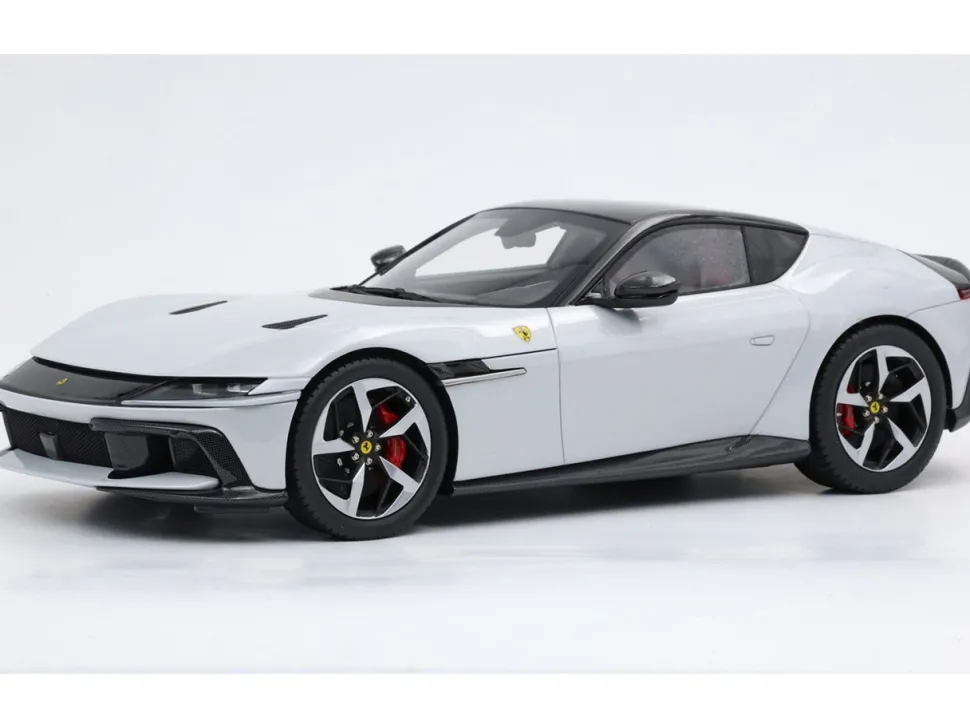 Ferrari 12Cilindri Bianco Artico (Artic White) with Black Top with DISPLAY CASE Limited Edition to 48 pieces Worldwide 1/18 Model Car by BBR