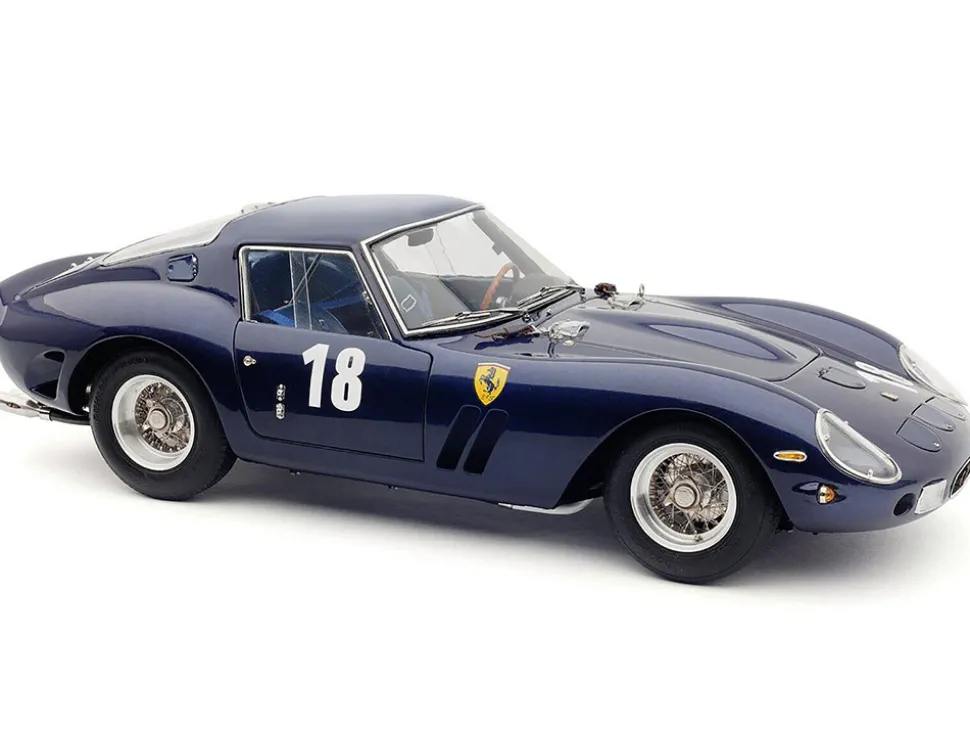 Ferrari 250 GTO #18 Brandon Wang Monterey Historic Races Laguna Seca 2004 Limited Edition to 2200 pieces Worldwide 1/18 Diecast Model Car CMC M-255