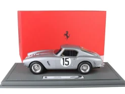Ferrari 250 SWB #15 Graham Whitehead - Henry Taylor