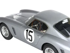 Ferrari 250 SWB #15 Graham Whitehead - Henry Taylor