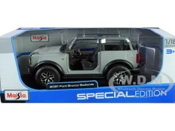 2021 Ford Bronco Badlands Light Gray Special Edition 1/18 Diecast Model Car Maisto 31457gry
