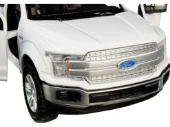 2019 Ford F-150 Lariat Crew Cab Pickup Truck White 1/24 1/27 Diecast Model Car Motormax 79363