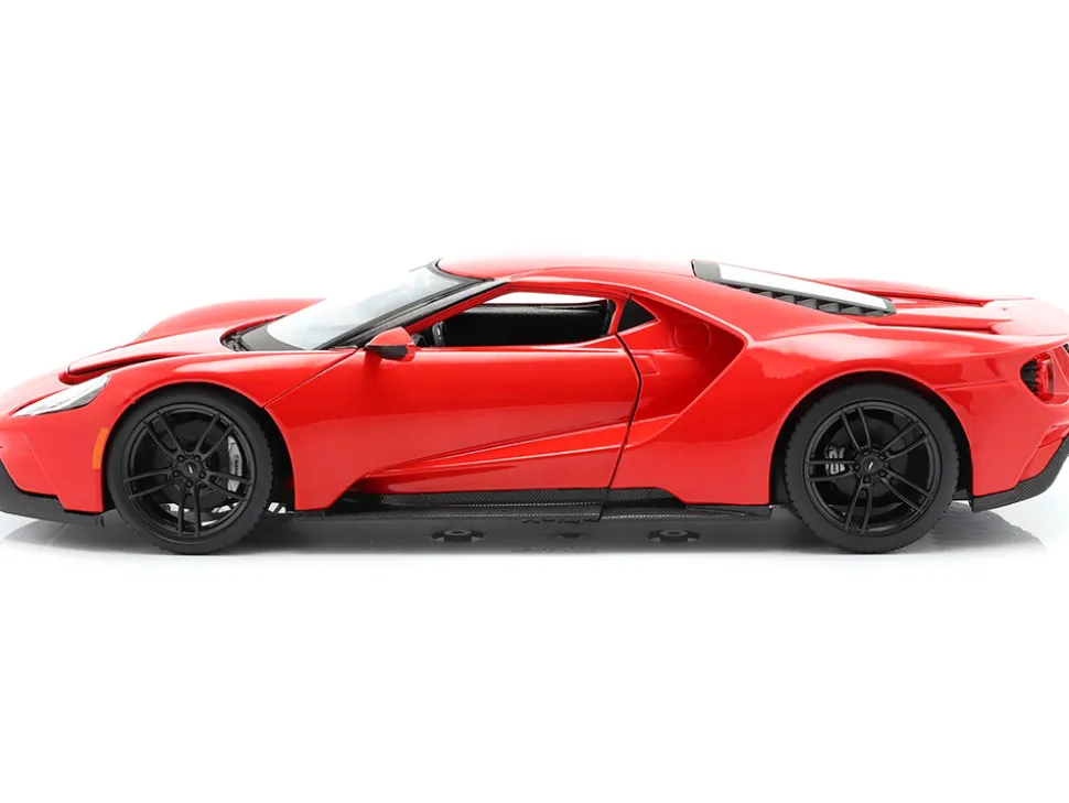 2017 Ford GT Red with Black Wheels Special Edition 1/18 Diecast Model Car Maisto 31384