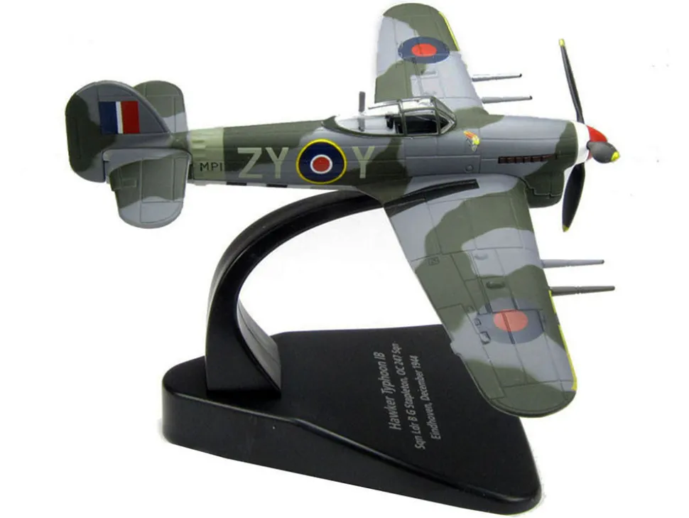 Hawker Typhoon Mk.IB Fighter-Bomber Aircraft "MP126, No.247 Squadron, Gerald Stapleton, RAF Eindhoven, Holland" (1944) Royal Air Force "Oxford Aviation" Series 1/72 Diecast Model Airplane by Oxford Diecast