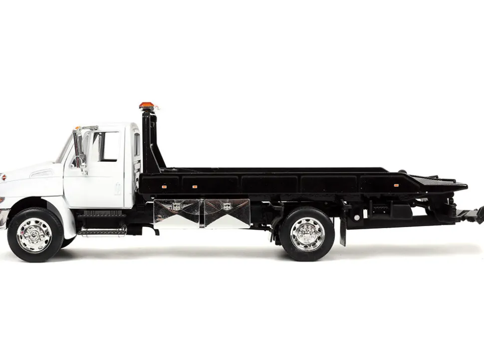 International DuraStar 4400 Flatbed Tow Truck White 1/24 Diecast Model Jada 34040