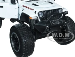 2021 Jeep Gladiator Rubicon Off-Road Pickup Truck White Black Top Off Road Series 1/27 Diecast Model Car Motormax 79145