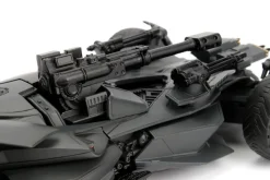 2017 Justice League Batmobile with diecast Batman Figure 1/24 Diecast Model Car Jada 99232