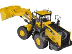 Komatsu WA500-7 Wheel Loader 1/50 Diecast Model First Gear 50-3262