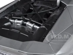 Lamborghini Aventador LP700-4 Grey 1/18 Diecast Car Model Motormax 79154