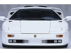 Lamborghini Diablo SE30 Jota Impact White 1/18 Model Car by Autoart