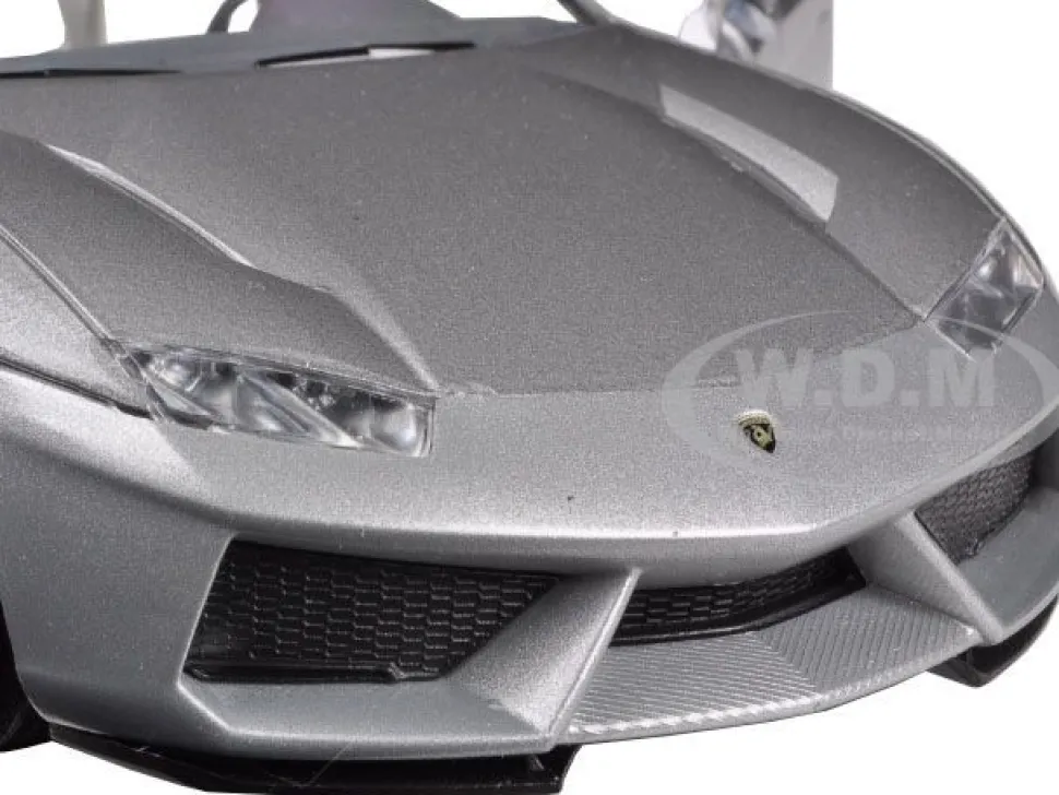 Lamborghini Estoque Grey 1/24 Diecast Model Car Motormax 73366