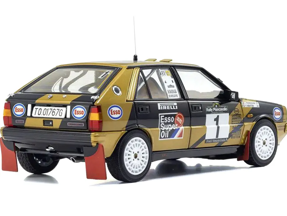 Lancia Delta HF 4WD #1 Fabrizio Tabaton - Luciano Tedeschini Winner "Rally Piancavallo" (1987) 1/18 Diecast Model Car by Kyosho